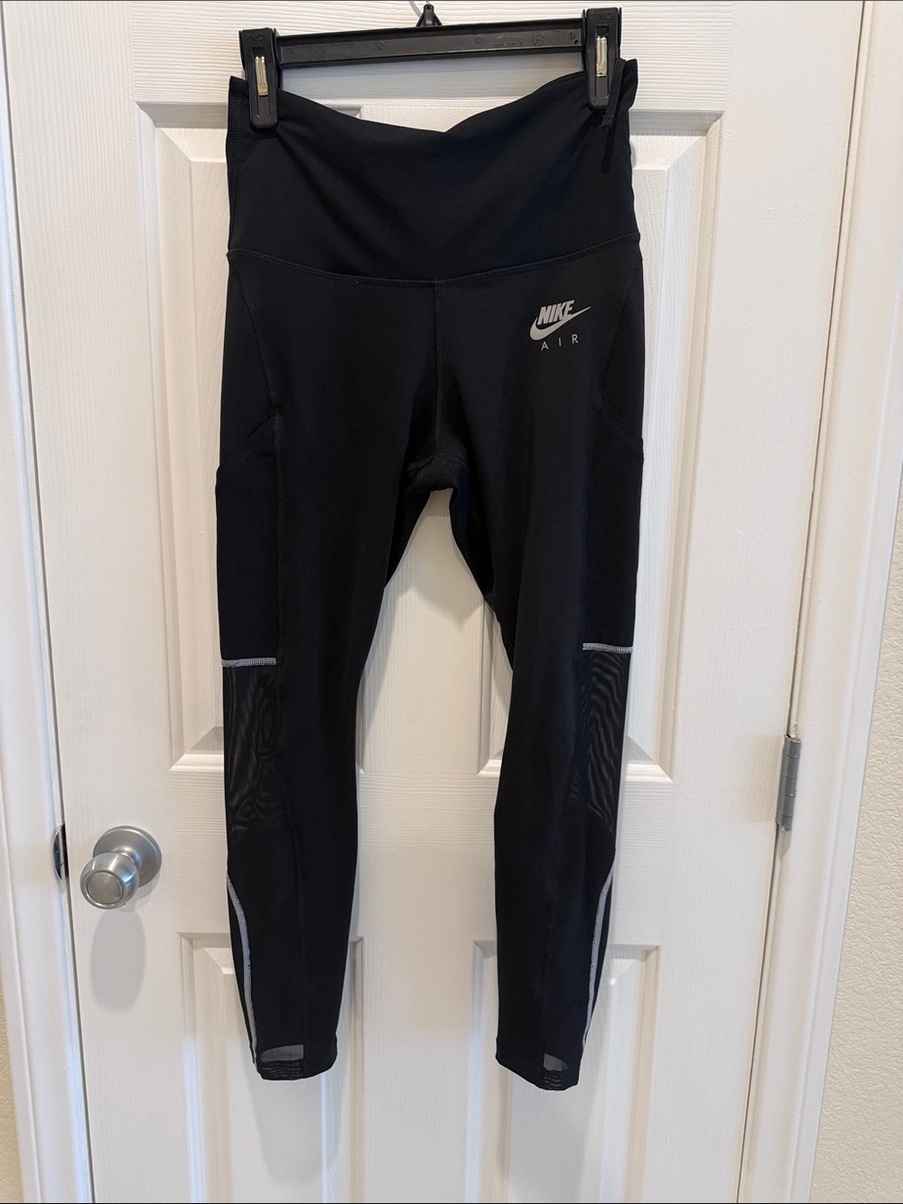 Nike Black Womens Leggings with Mesh Sides Reflective Accents